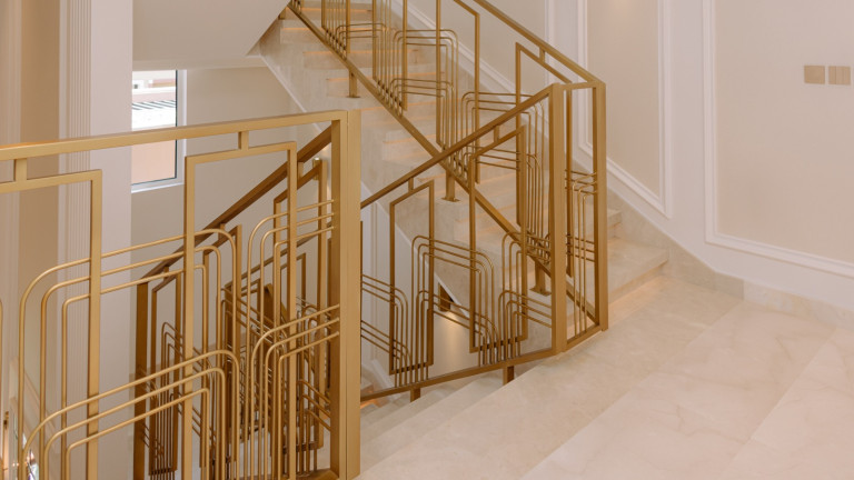 ALUMINUM & GLAZING WORKS