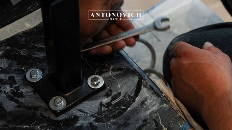 Why Choose ANTONOVICH Group?  • In-house production of furniture, gypsum, and marble for full quality control.  • Award-winning team of architects, engineers, and project managers.  • Timely delivery with dedicated supervision from day one.  • One contract. One team. One luxury result.  From Dubai to Riyadh, we are trusted for the finest villas, royal palaces, and exclusive apartments. Each space is handed over fully furnished, styled, and move-in ready — with every detail approved by the client. Recent Projects:  • Palm Jumeirah beachfront villas  • Emirates Hills mansions  • Bulgari Island residences  • Private palaces in Saudi Arabia and Qatar