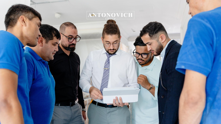 LUXURY ANTONOVICH DESIGN & ANTONOVICH GROUP: COMPLETE INTERIOR DESIGN AND FIT-OUT SOLUTIONS IN DUBAI
