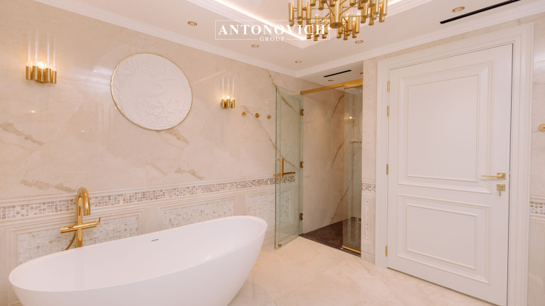 LUXURY VILLA FIT-OUT COMPANY: BATHROOM INTERIOR DESIGN IN LA MER DUBAI