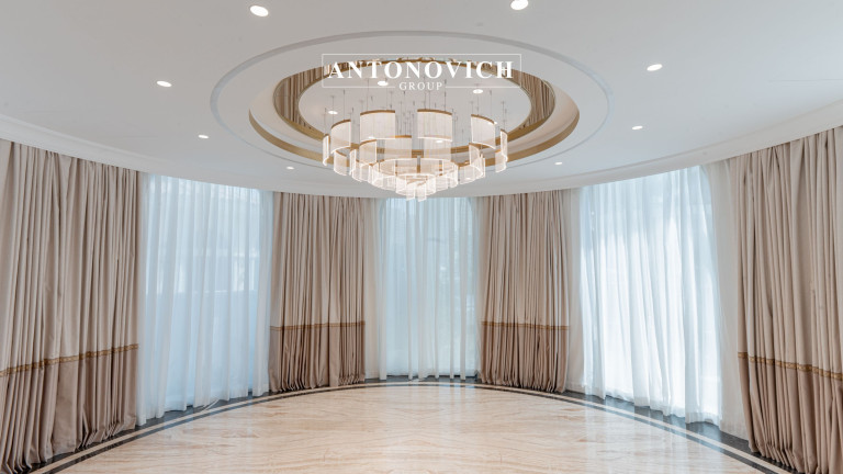 ELEGANT DRAPERY EXCELLENCE: BESPOKE CURTAINS TRANSFORMING INTERIORS