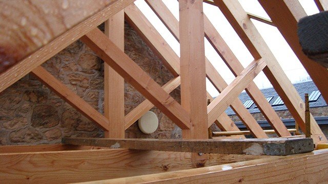 Столярные работы в ОАЭ — премиум fit-out и отделка