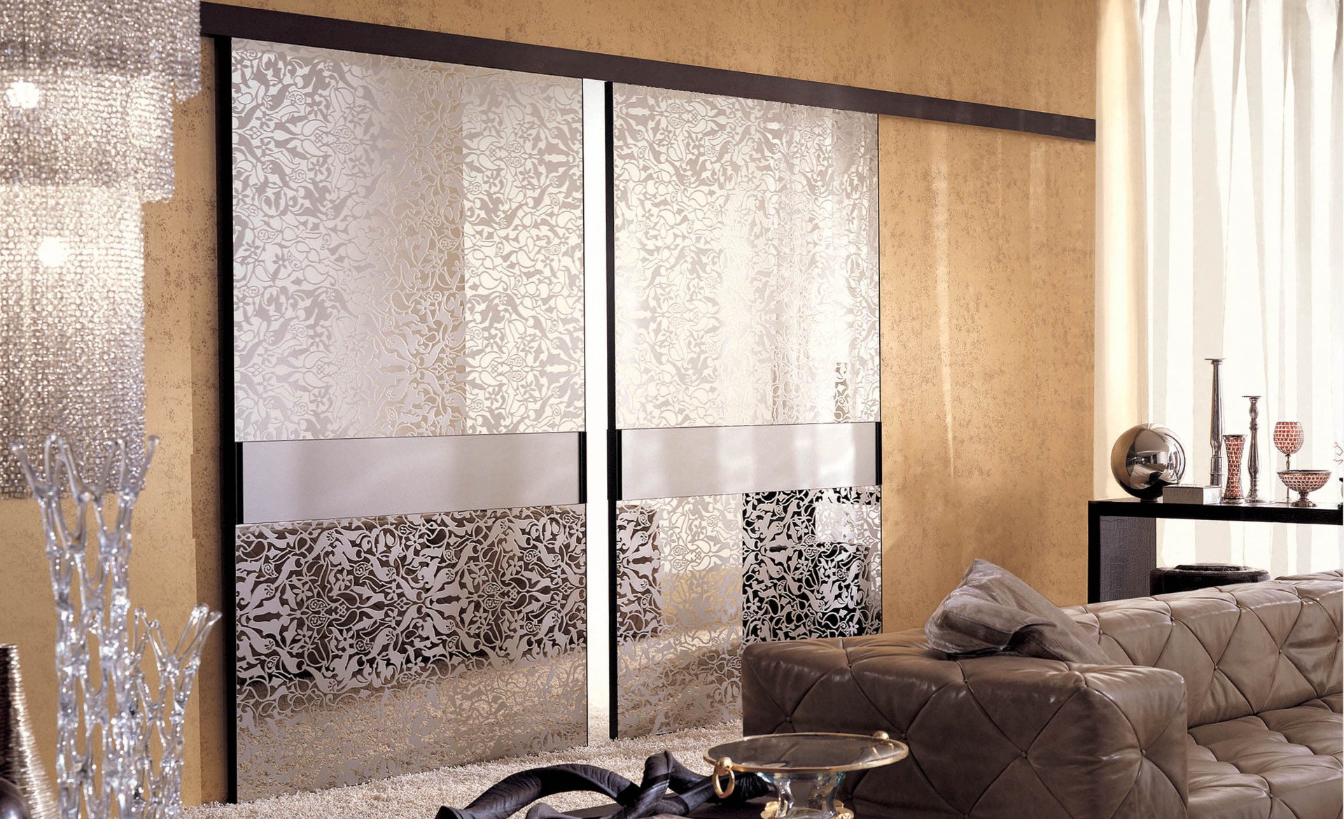 Стеклянные двери — акцент вашего интерьера