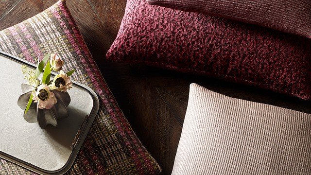 Декоративные подушки и домашний текстиль