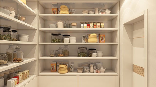 خزانة كبيرة لمنزل كبير