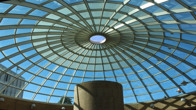 Aluminum & glass works