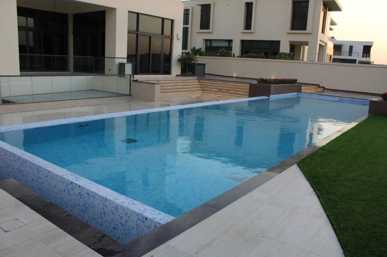 SWIMMING POOL CONTRACTORS