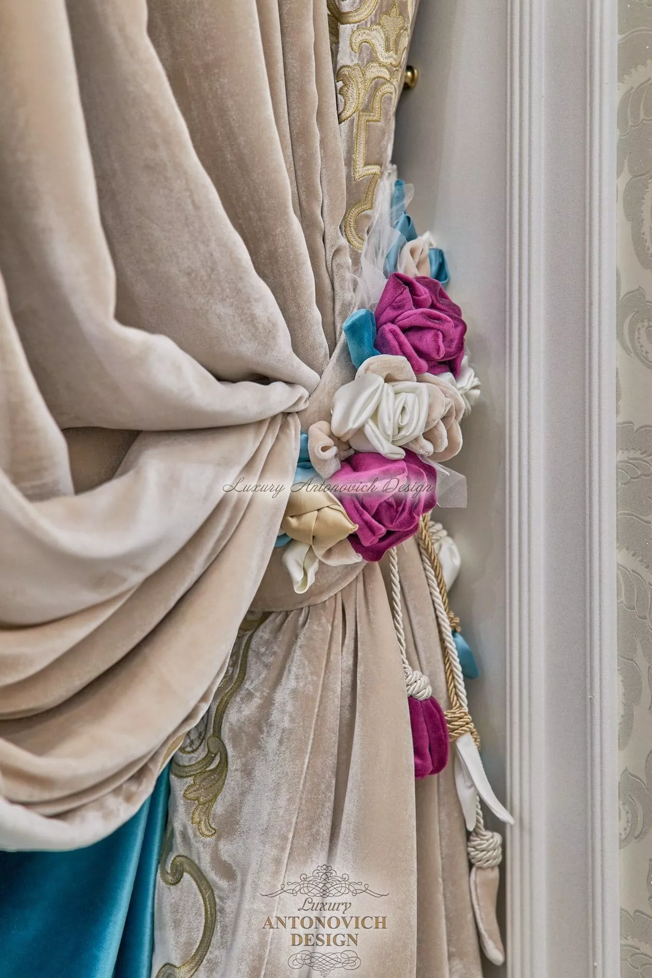 Luxury Curtains Dubai and Accessories