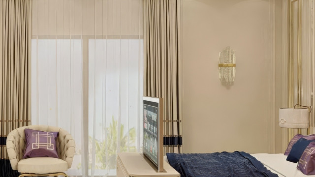 Elegant Master's Bedroom Interior Design