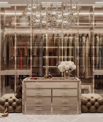 Luxurious Dressing Room Design