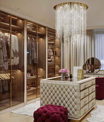 Dressing Room For Luxurious Bedroom