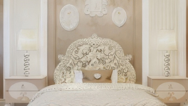 Элегантная спальня для девушки в классическом стиле