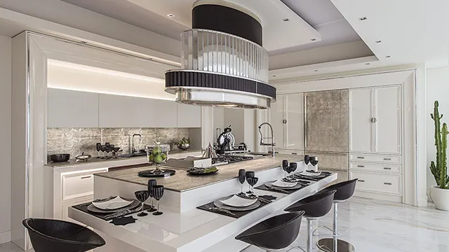 ترقية مطبخك في دبي: تصميم داخلي أنيق وتركيب احترافي