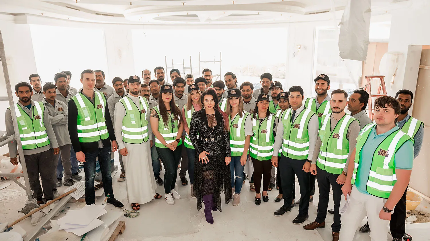 Идеи дизайна люстр: роскошные решения для интерьера