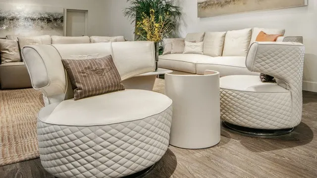 كراسي مصممة فاخرة لتجربة راحة وجودة فائقة