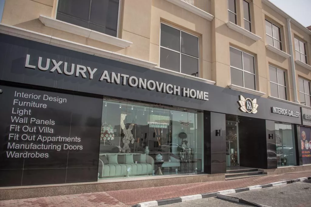 مقاول تشطيبات مكاتب رائد في دبي — تصميم وتنفيذ فاخر