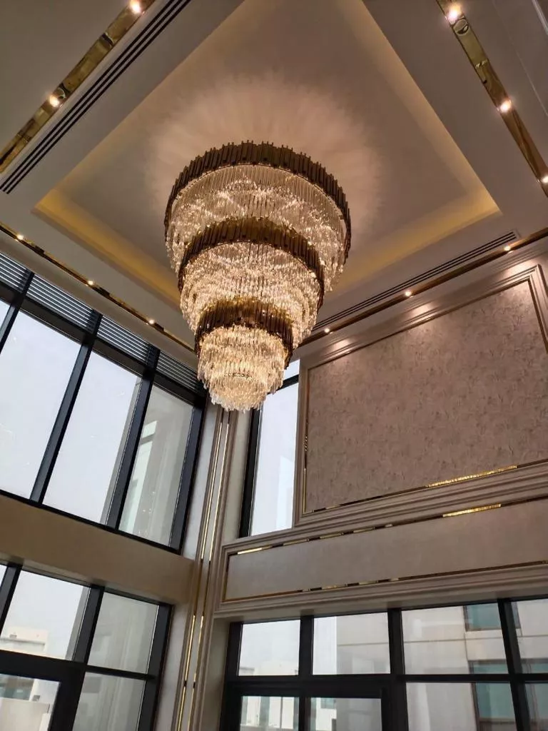 دليل توظيف شركات التصميم الداخلي والفيت أوت في دبي