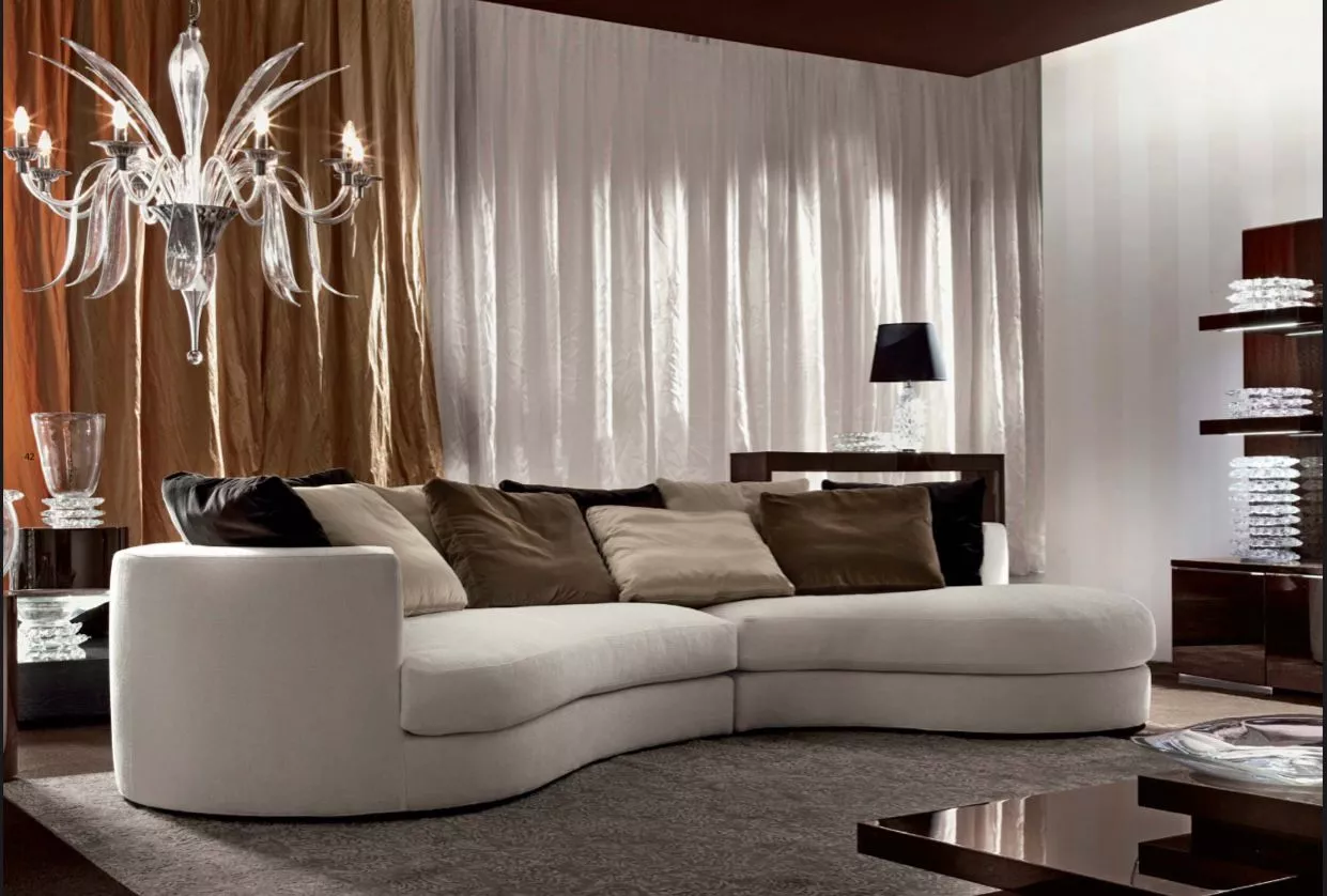 الدليل النهائي لشراء أريكة أحلامك أونلاين في الإمارات