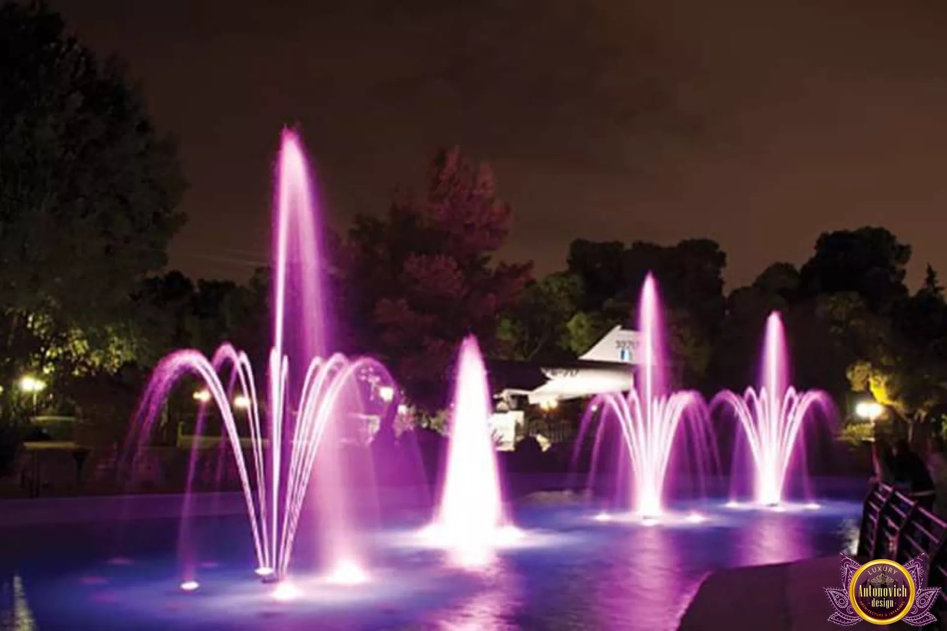 جمال حدائق فيلات أبوظبي الخلابة