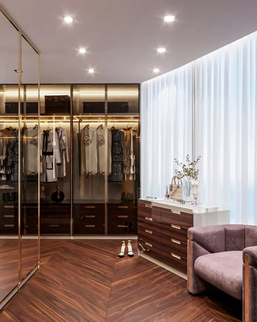 أفكار راقية ومصقولة لتصميم غرفة الملابس