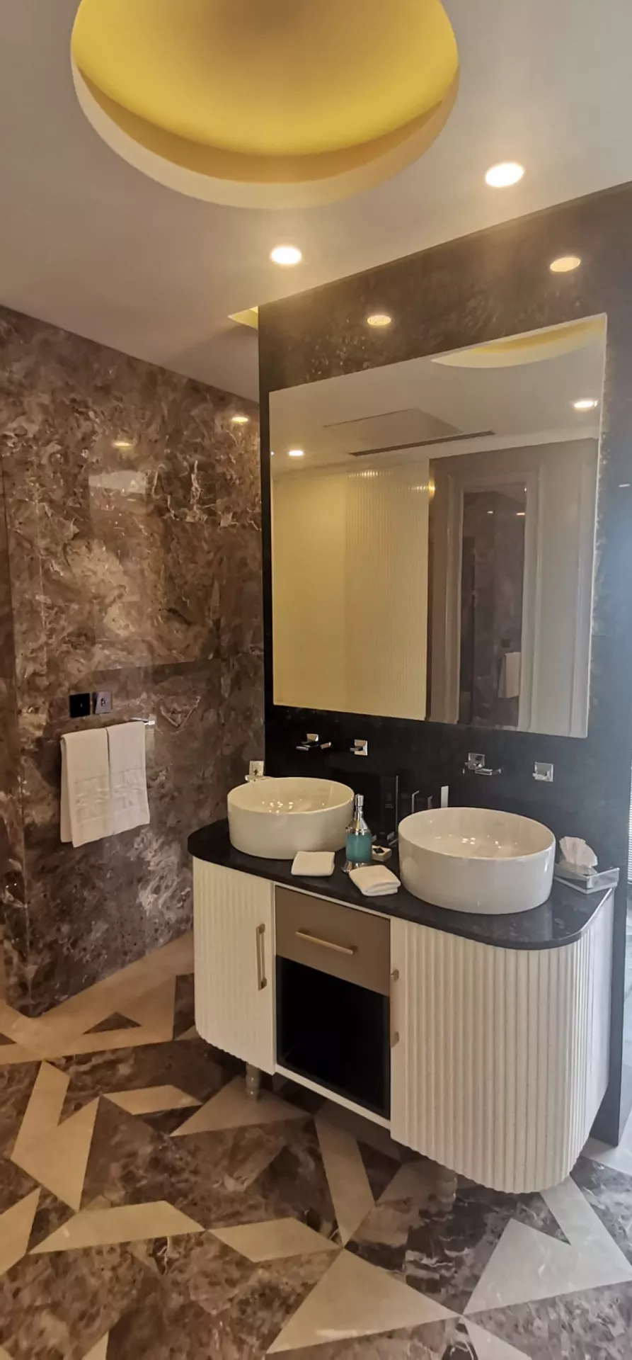 إتقان فن شراء الأثاث في دبي