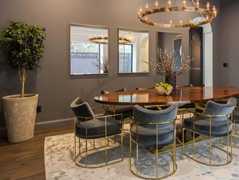 دليل تصميم غرفة الطعام في دبي