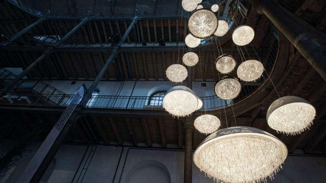 Streamlined Gemstone Design