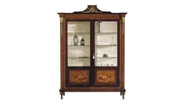 Classic design cabinet  with inlays and inner light