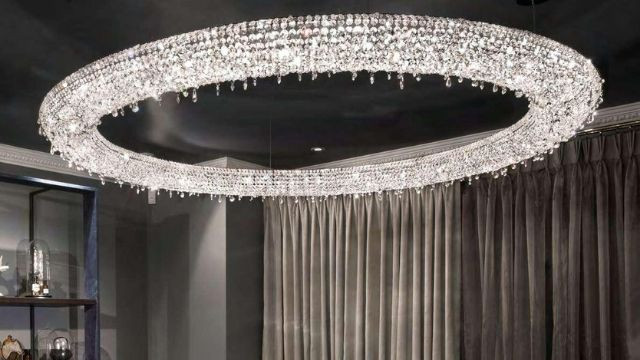 Majestic Design Chandelier