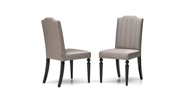 Comfortable Contemporary Chair