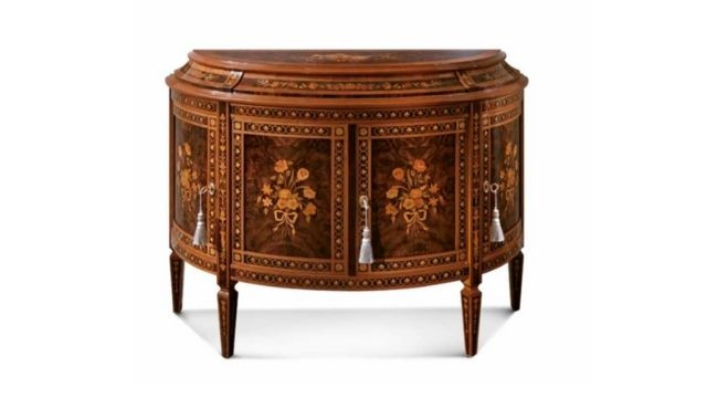 Elegant designCabinet with 4 doors in walnut briar finishing