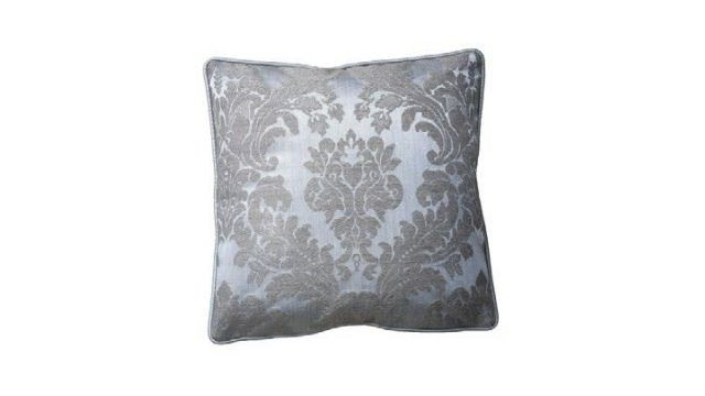 Elegant Cushion
