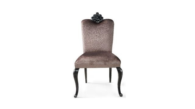 Elegant & Comfortable Chair