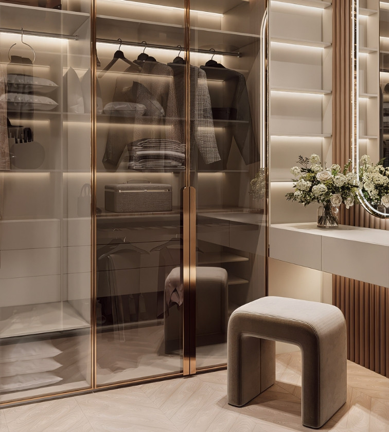 Elegant Antique Lacquered Dressing Table with Gold Details